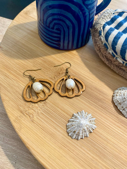 Boucles d'oreille coquillage bois et perles